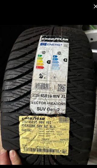 Neumático Goodyear 235/45 R19 99V Vector 4Seasons