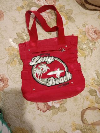 Bolsos diferentes tipos a 3 € la unidad 