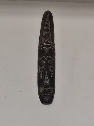 Máscara africana tribal antigua de madera