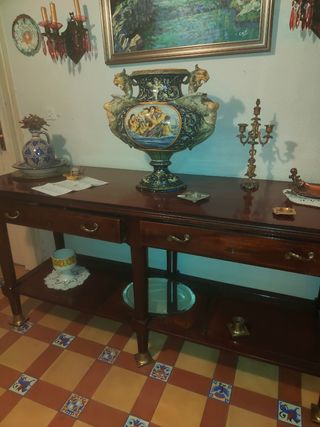 Antichi banconi per cappelli. Legno pregiato