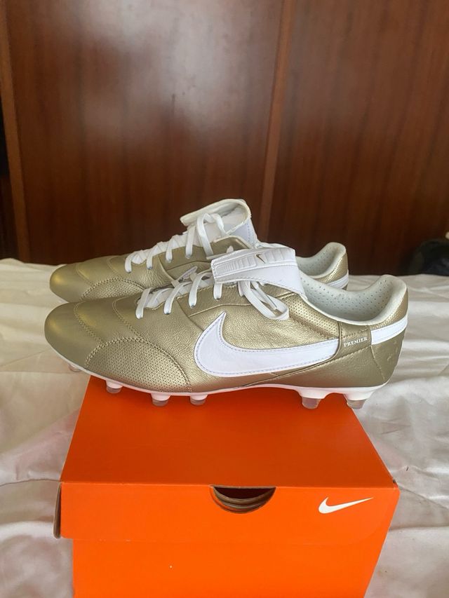 Botas de fútbol Nike Tiempo Premier FG Doradas