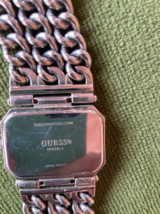 Reloj Guess Plateado y Negro