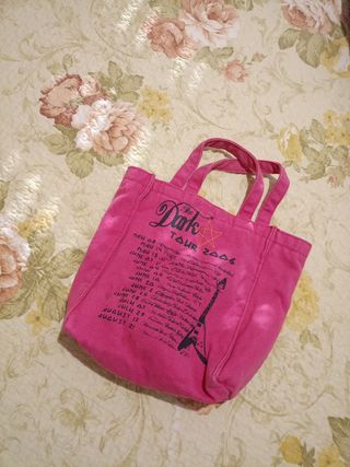 Diferentes tipos de bolsos a 2 y 3 € según el bols