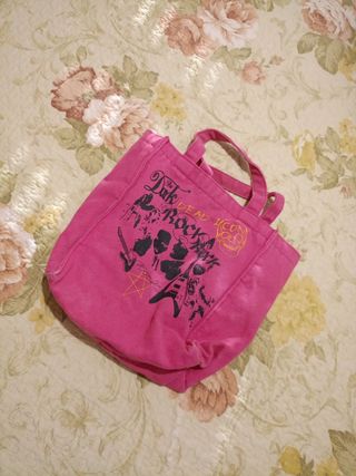 Diferentes tipos de bolsos a 2 y 3 € según el bols