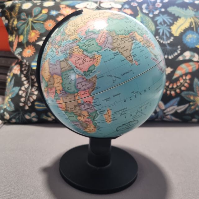 Globo terráqueo educativo