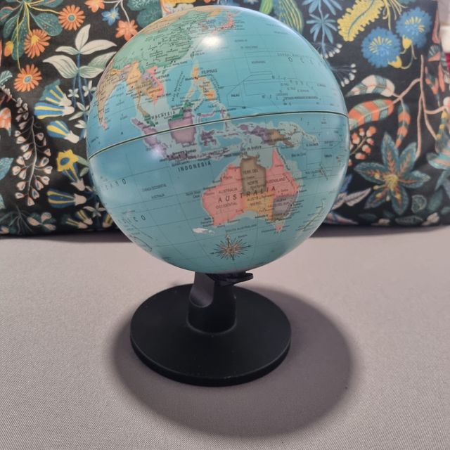 Globo terráqueo educativo