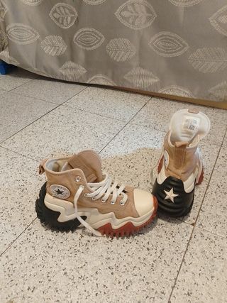Botines Converse Beige y Negro.No lo envío.