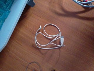 Nintendo Wii Blanca con soporte y cables