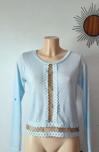 Blusa manga larga con encaje