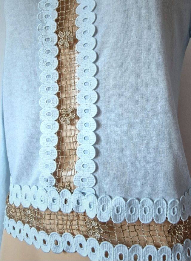 Blusa manga larga con encaje