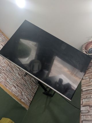 Smart TV 55 con soporte