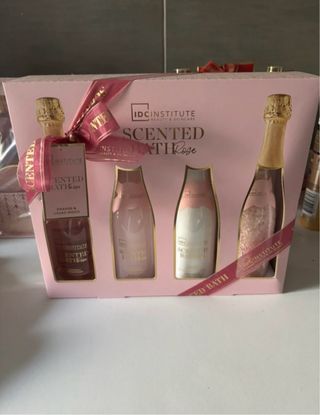 Set Bagno IDC INSTITUTE 4 Bottiglie Champagne Rosa