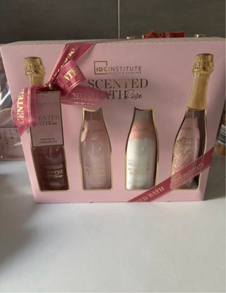Set Bagno IDC INSTITUTE 4 Bottiglie Champagne Rosa