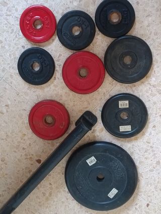 Rack 500 + banco abdominales + pesas + barra