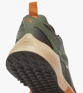 Zapatillas Reebok verdes y marrones
