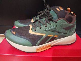 Zapatillas Reebok verdes y marrones