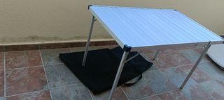 Mesa de camping extensible de metal