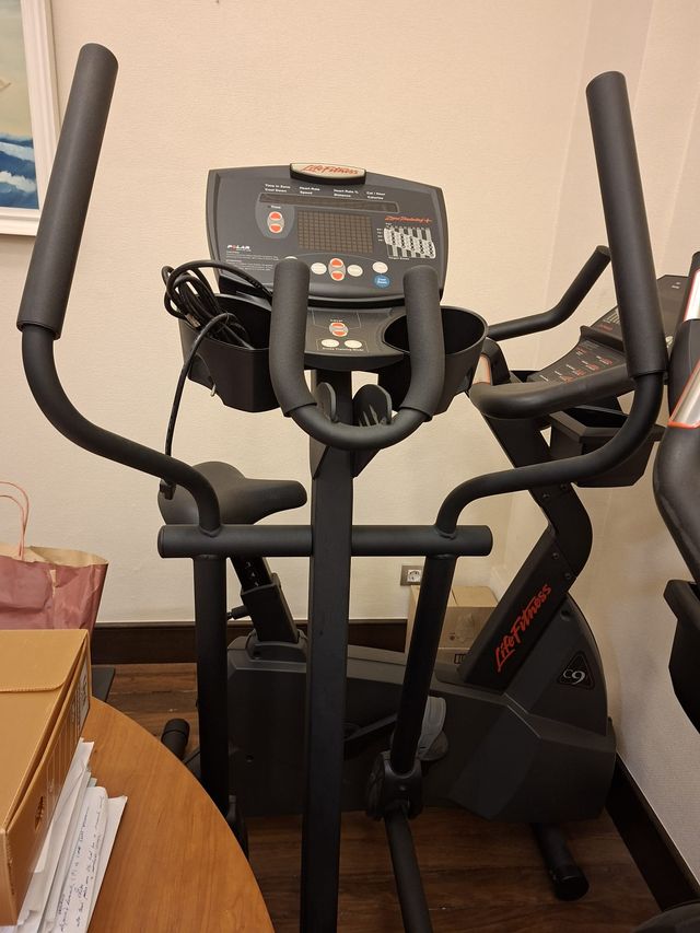 Elíptica Life Fitness