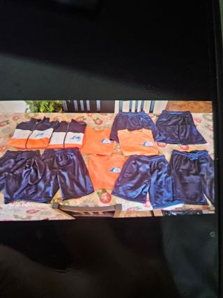 Uniforme CEO San Miguel talla 8-10 años todo 30€