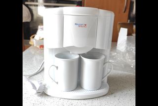 Cafetera Eléctrica Bravo King 2 Tazas - Nueva