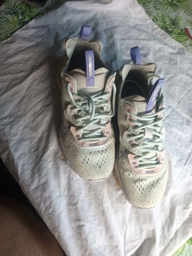 Zapatillas Nike Beige y Rosa