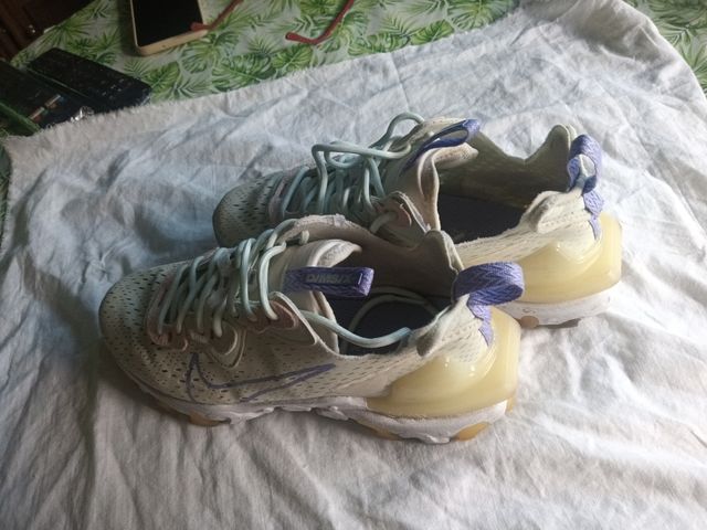 Zapatillas Nike Beige y Rosa