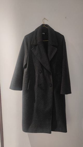 Abrigo largo gris Zara