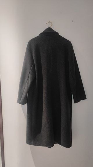 Abrigo largo gris Zara