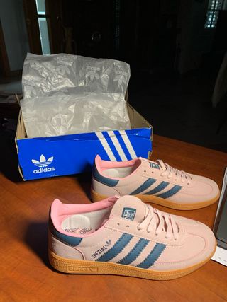 Adidas Handball Spezial Rosa y Azul