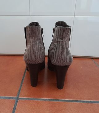 Botines marrones núm. 39