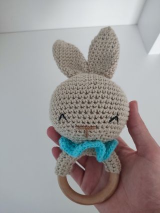 Sonajero de crochet para bebé