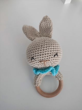 Sonajero de crochet para bebé
