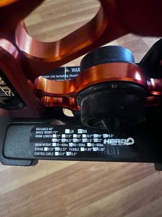 Arco compuesto Sanlida X10 Hero 40 
