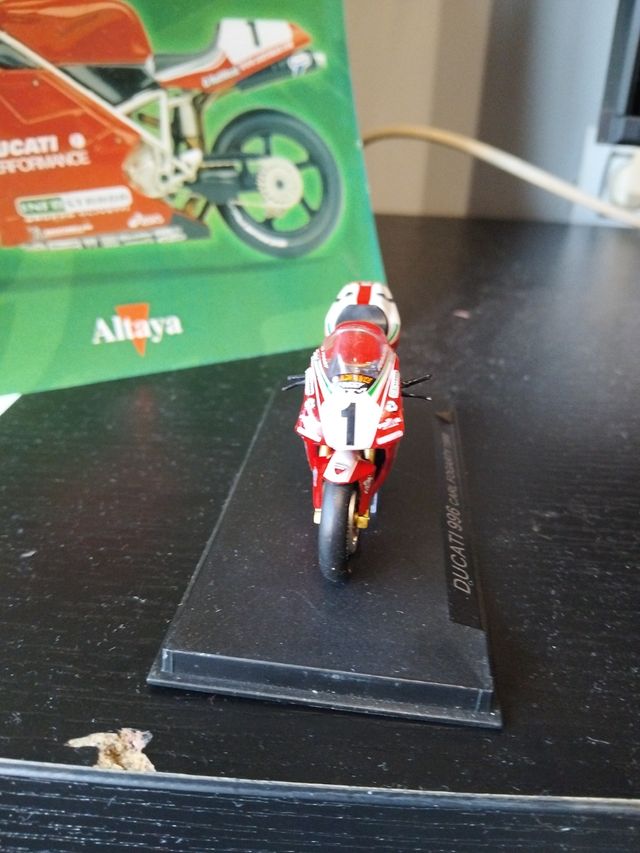 Colección Motos de Competición Altaya Ducati 996