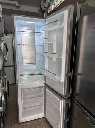 Nevera Combi Corberó con garantía transporte 