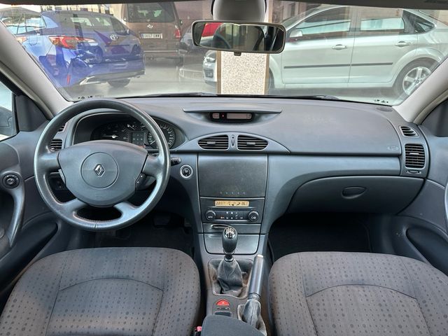 RENAULT LAGUNA