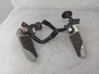 Juego Estriberas Traseras Con Soporte Sym Gts 125