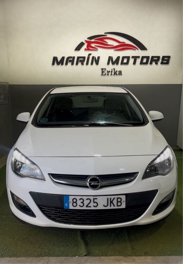 Opel Astra 2015