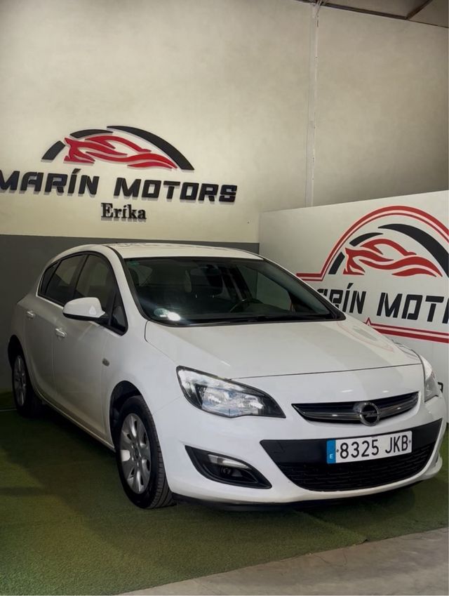 Opel Astra 2015