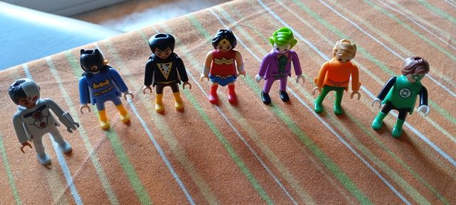 Playmobil DC Kinder Sorpresa Nuevos