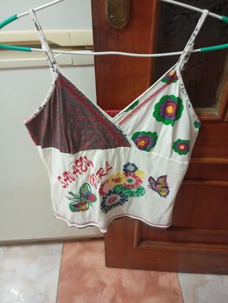 Conjunto camiseta y falda estampado floral