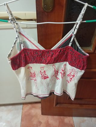 Conjunto camiseta y falda estampado floral