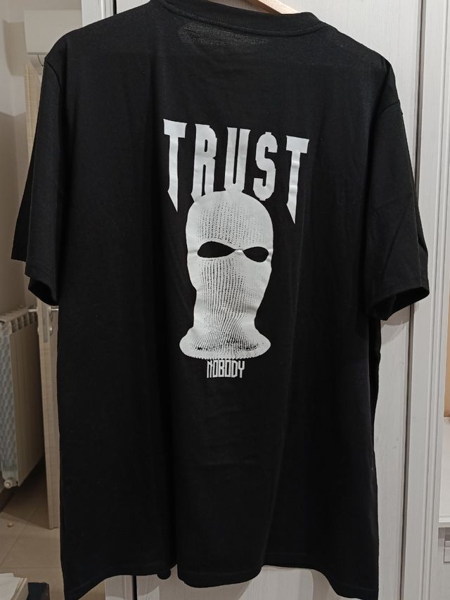 T-shirt Uomo Nobody Trust Taglia L