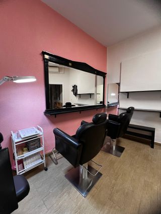 Silla de Peluquería Negra