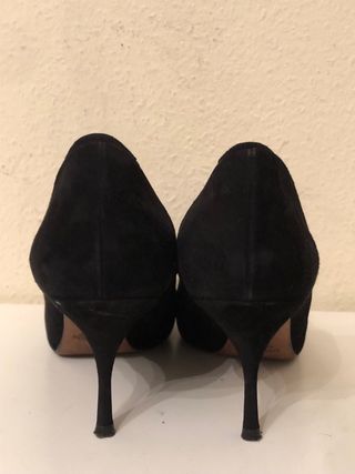 UTERQÜE - Zapatos tacón peeptoe ante negro 41