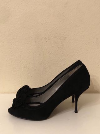 UTERQÜE - Zapatos tacón peeptoe ante negro 41
