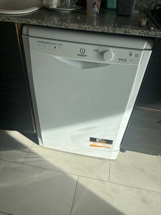 Lavavajillas Indesit
