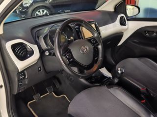 Toyota Aygo  1.0 70 x-play 51 kW