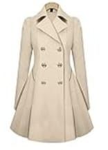 Gabardina Beige con Botones Dorados