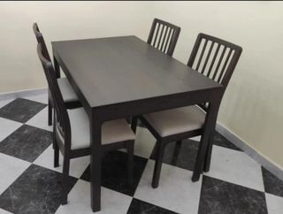 Mesa de comedor extensible de madera